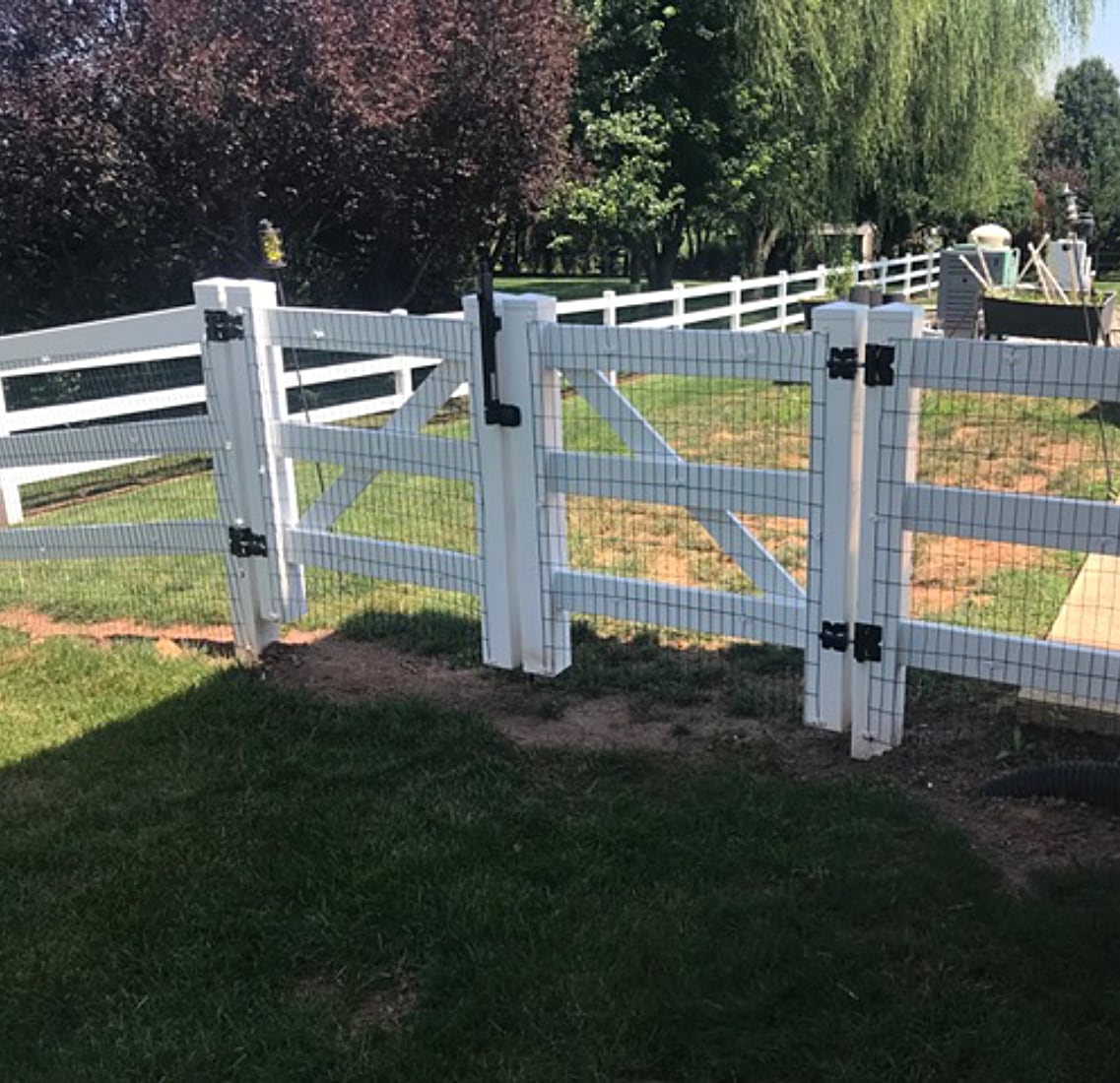 Post and Rail (vinyl) By Country Estates - Optional Hardware and Vinyl pool wire.